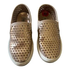 STEVE MADDEN-GOLD SLIP ON SNEAKERS-GIRLS SIZE 10